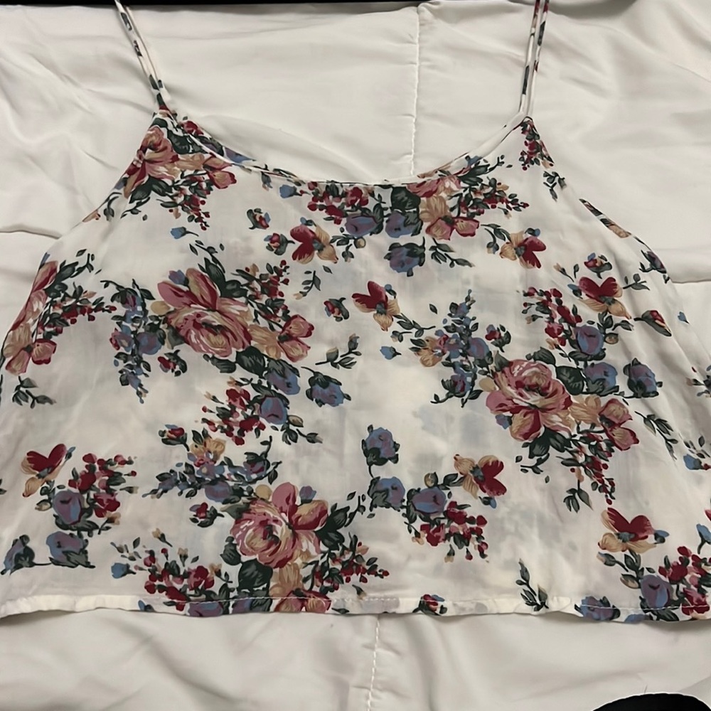 Brandy Melville floral print float crop top